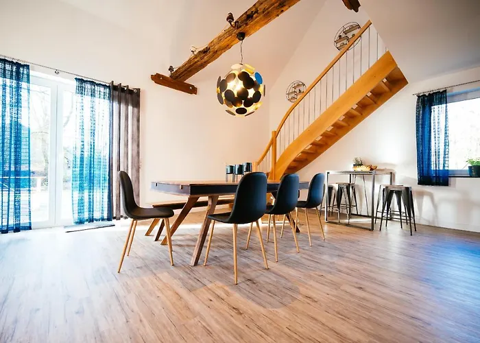 Huenzingen № 2 別荘 *