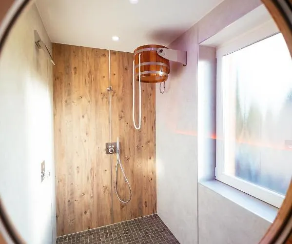 Huenzingen № 2 別荘